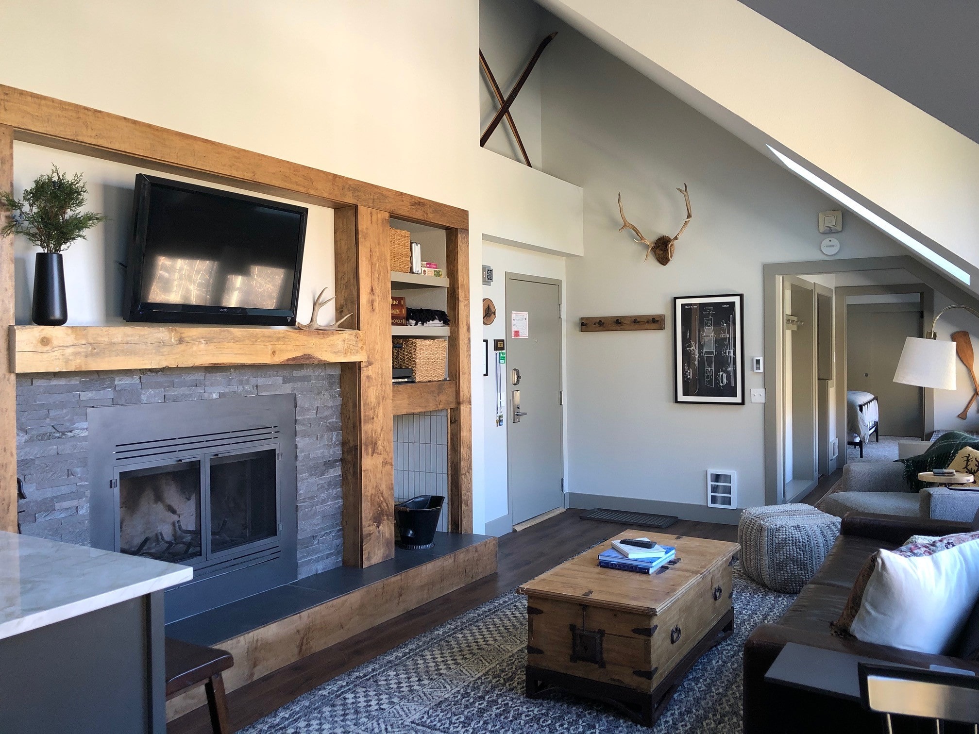 Norstone Charcoal Rock Panels surrounding fireplace in Colorado mountain ski condo